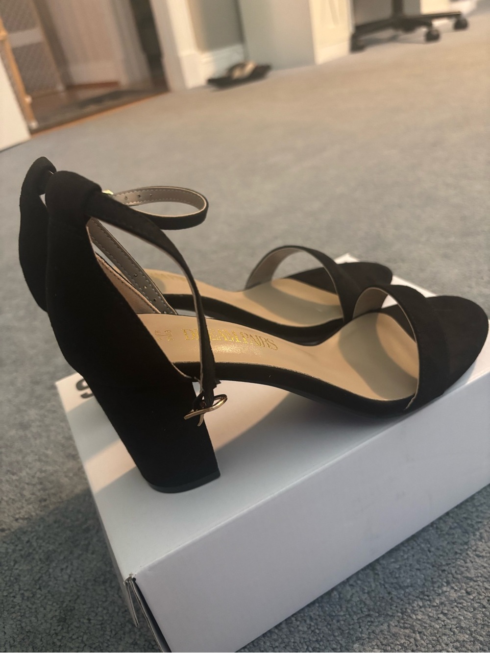 Dream Pairs Black Ankle Strap Block Heel Sandals